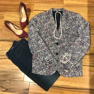 Talbots 2 Button Flower Blazer- Cute!